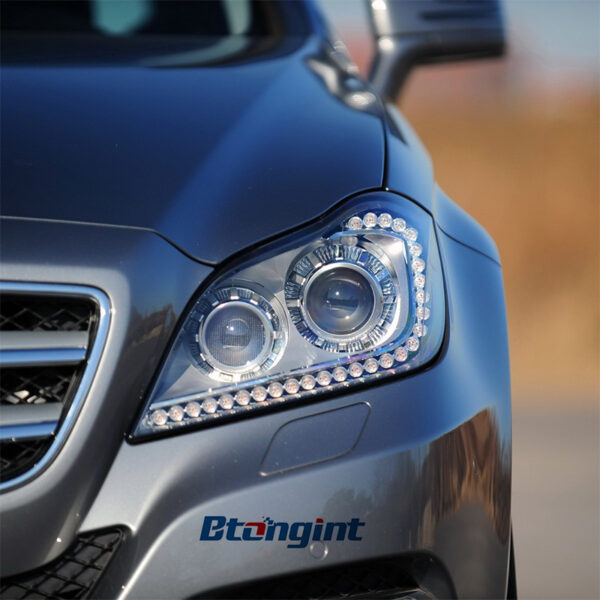 Suitable for Mercedes-Benz CLS W218 (2012-2015 Models), Headlight Assembly Upgrade to New Version with LED Daytime Running Lights, Dynamic Turn Signals & Projector Lenses